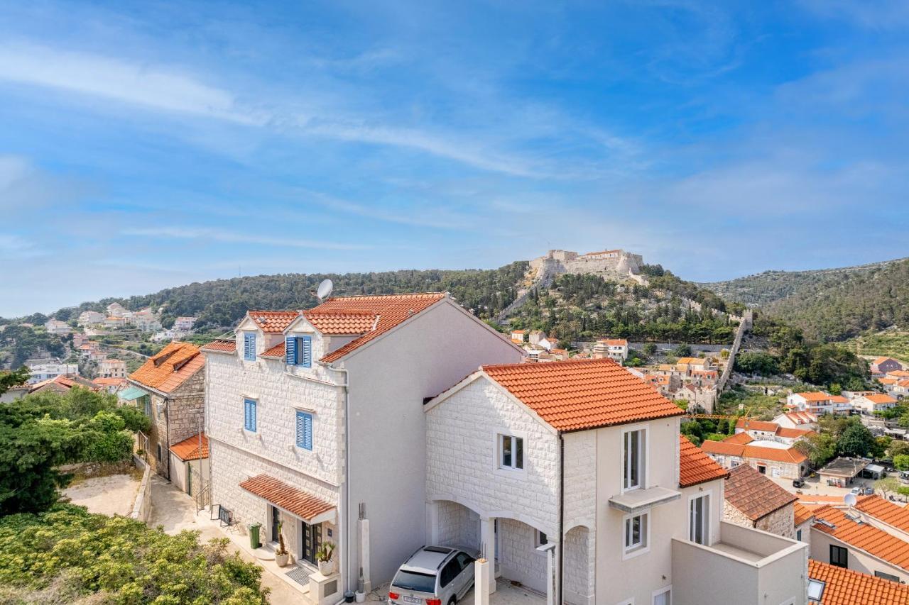 Villa Capitis In The Center Hvar Town Kültér fotó
