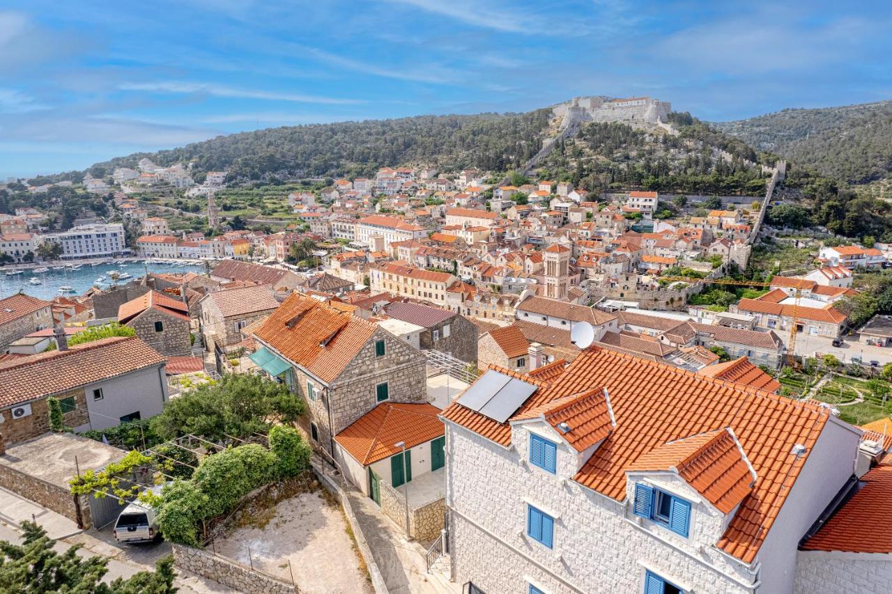 Villa Capitis In The Center Hvar Town Kültér fotó